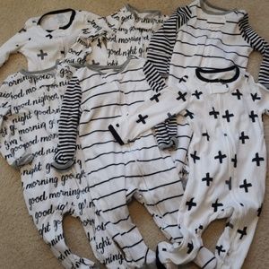 Cloud Island Black and White Baby Sleeper bundle